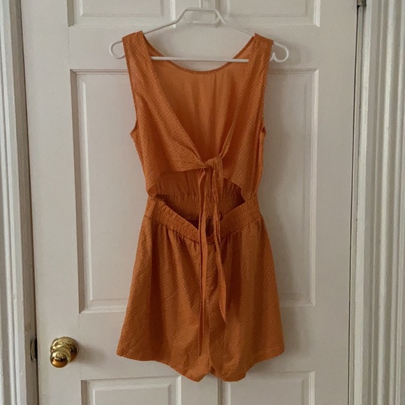 EUC polka dot romper - Picture 4 of 5